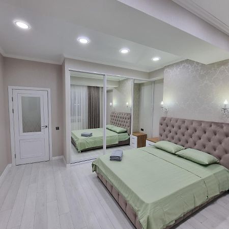 Luxury Best Grand New Apartaments Ultra Central 키시나우 외부 사진