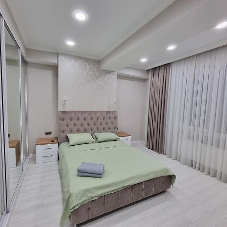 Luxury Best Grand New Apartaments Ultra Central 키시나우 외부 사진