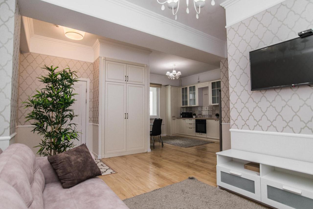 Luxury Best Grand New Apartaments Ultra Central 키시나우 외부 사진