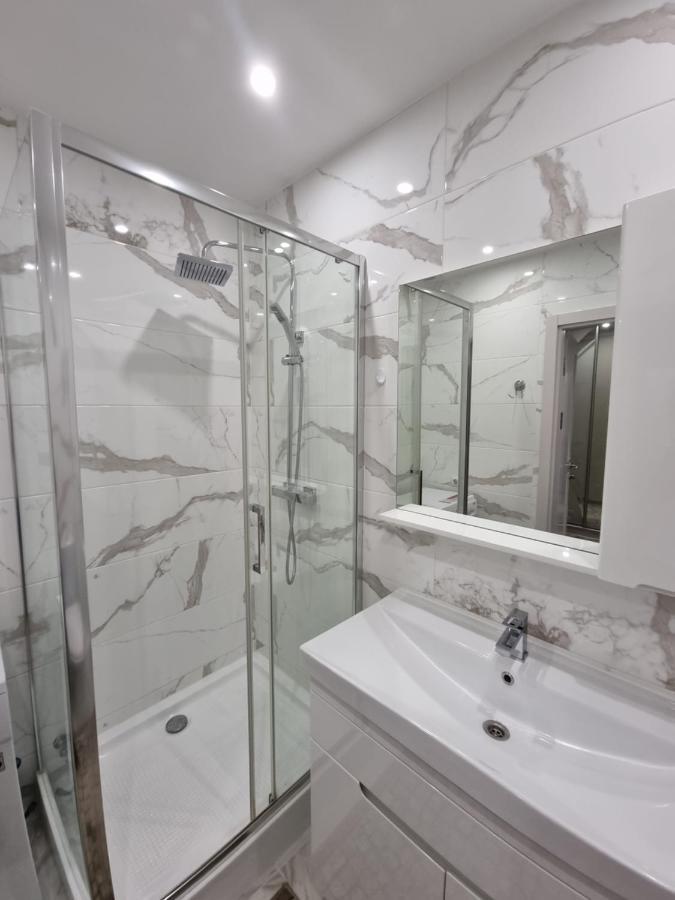 Luxury Best Grand New Apartaments Ultra Central 키시나우 외부 사진